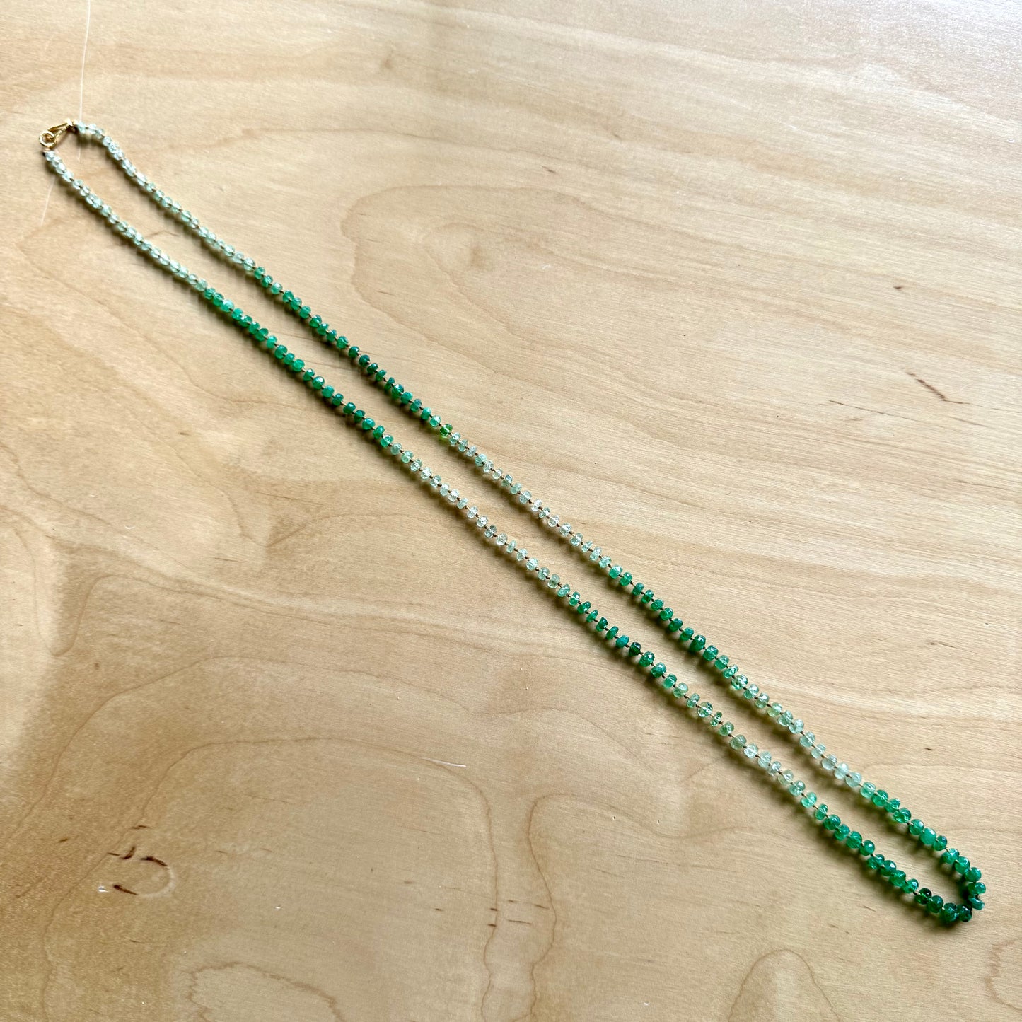 Shaded Tsavorite Lei