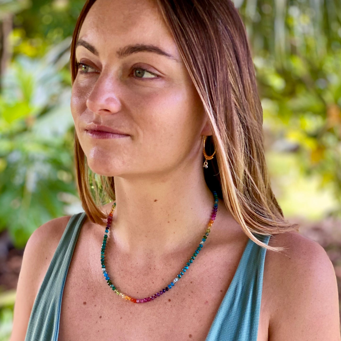 Opalina Rainbow Lei