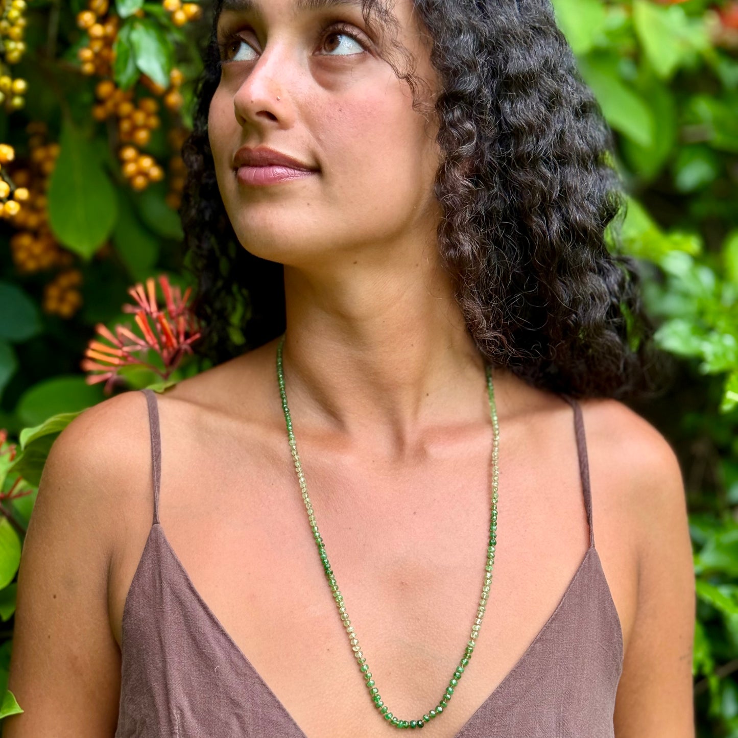 Shaded Tsavorite Lei