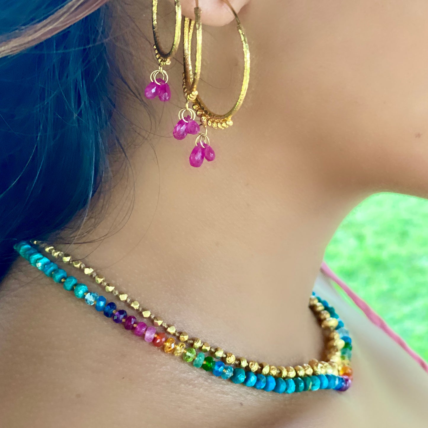 Opalina Rainbow Lei