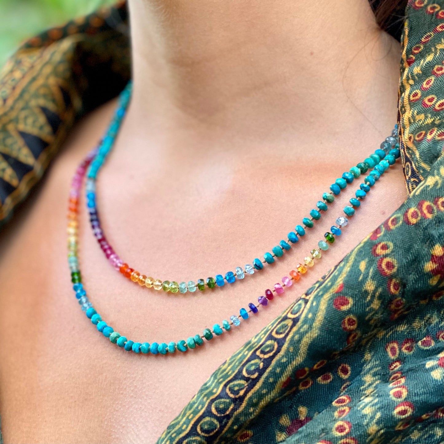 Opalina Rainbow Lei