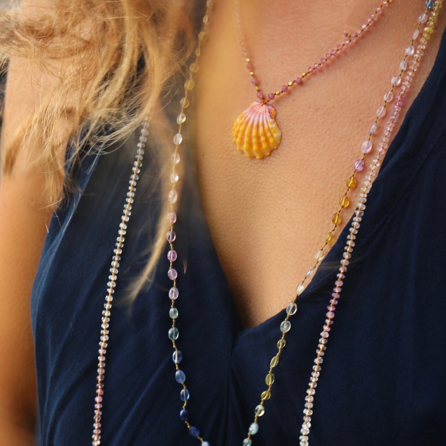 Pastel Sapphire Smooth Oval Lei