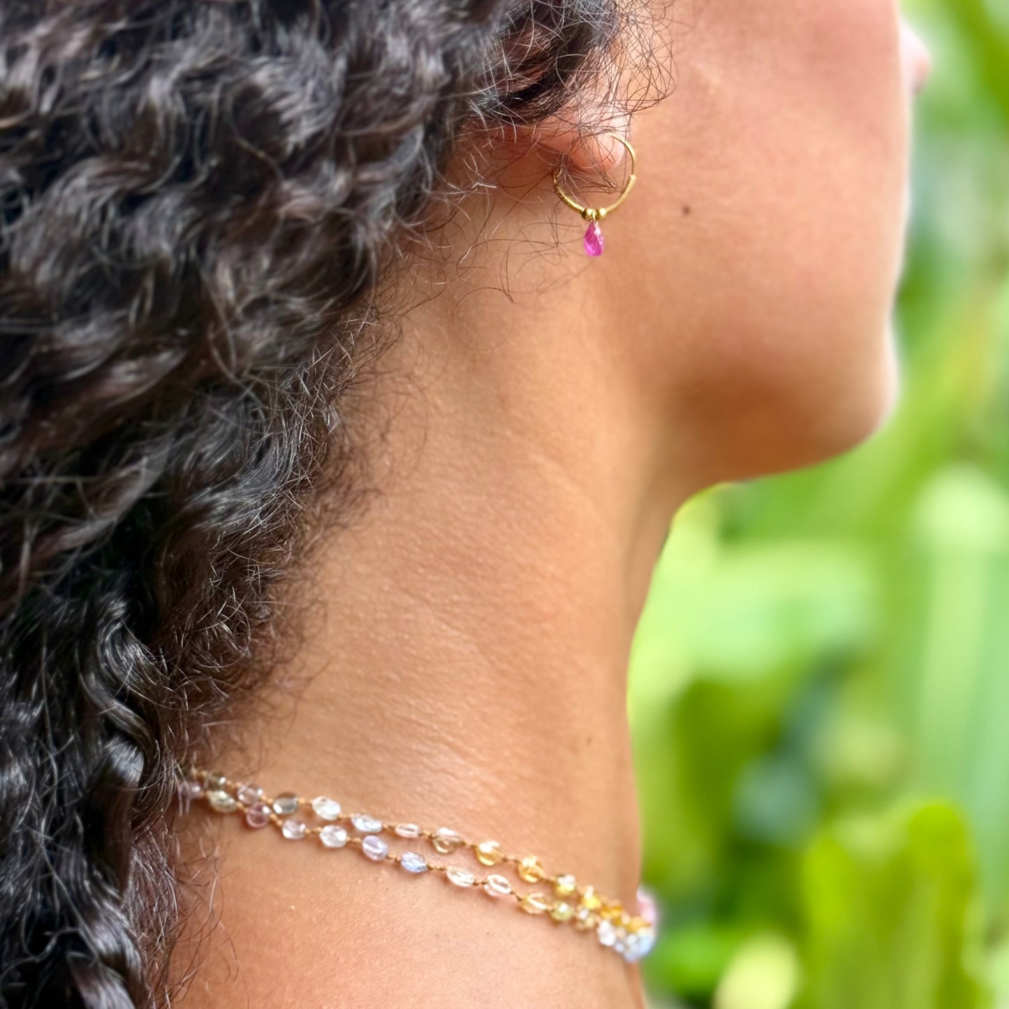 Pastel Sapphire Smooth Oval Lei