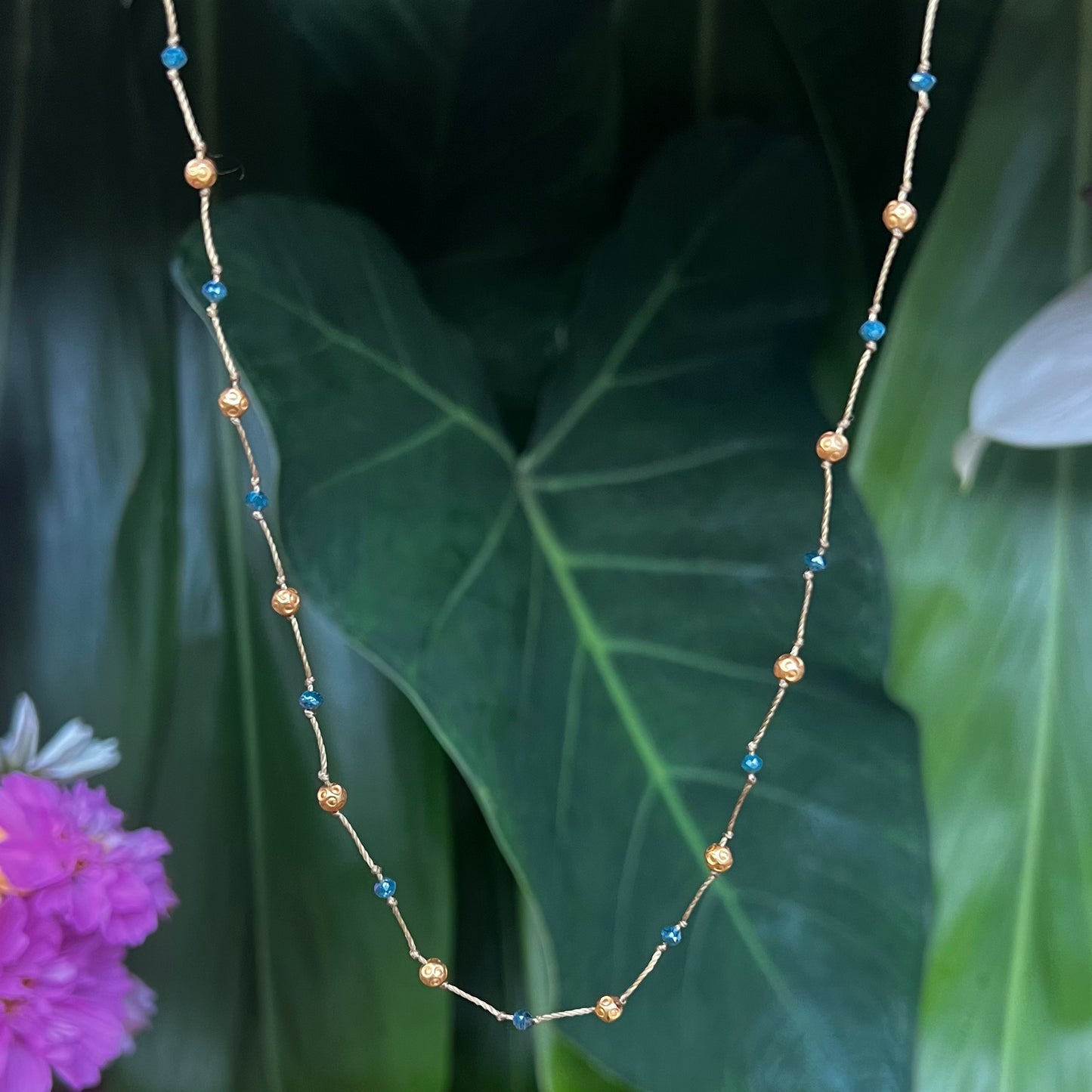 Spacious Diamond & Gold Strand