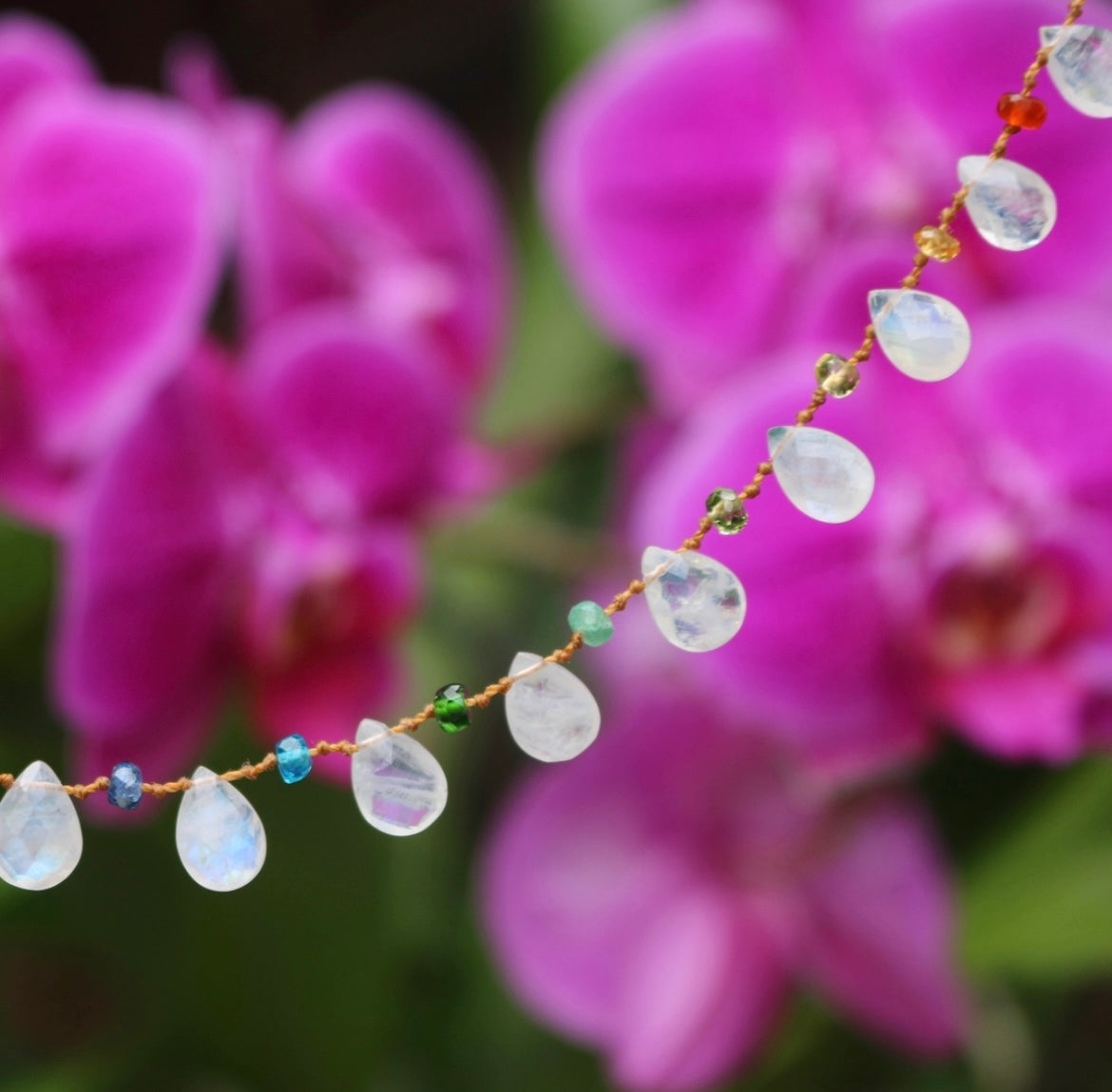 Moonstone & Rainbows Ali'i