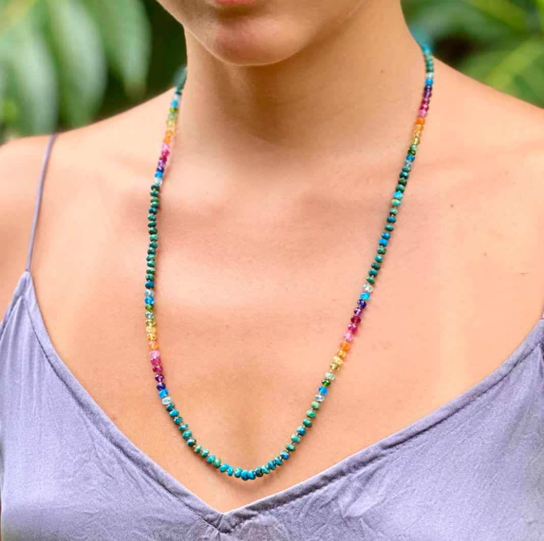 Opalina Rainbow Lei