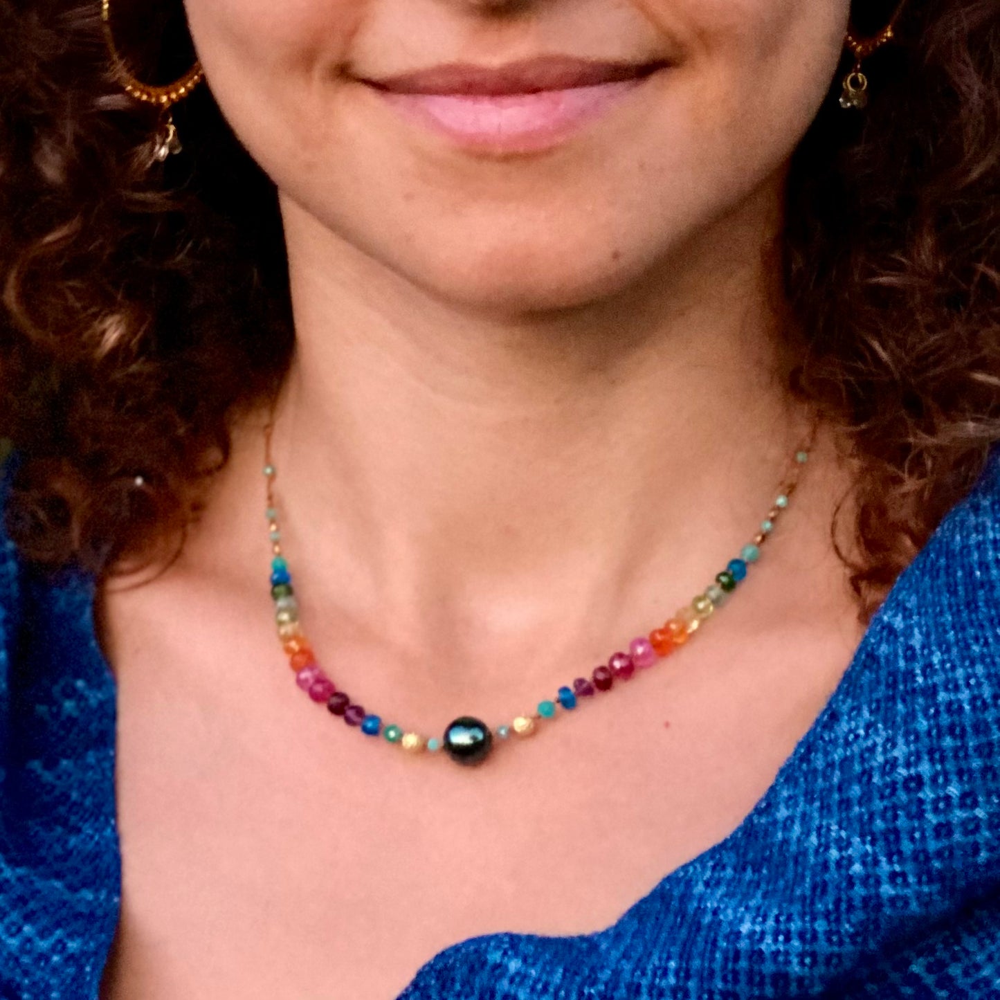Floating Tahitian Black Pearl & Gold Rainbow Mana