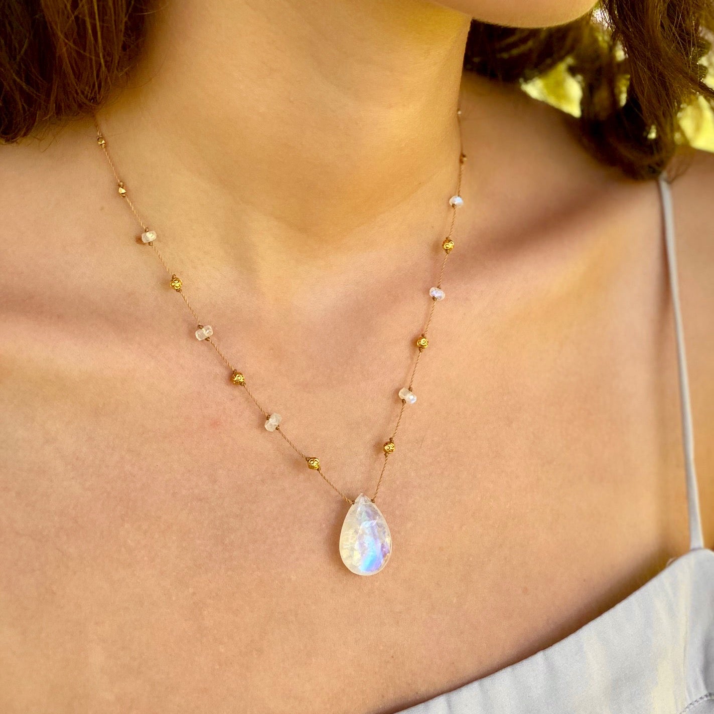 Moonstone Alohi Drop