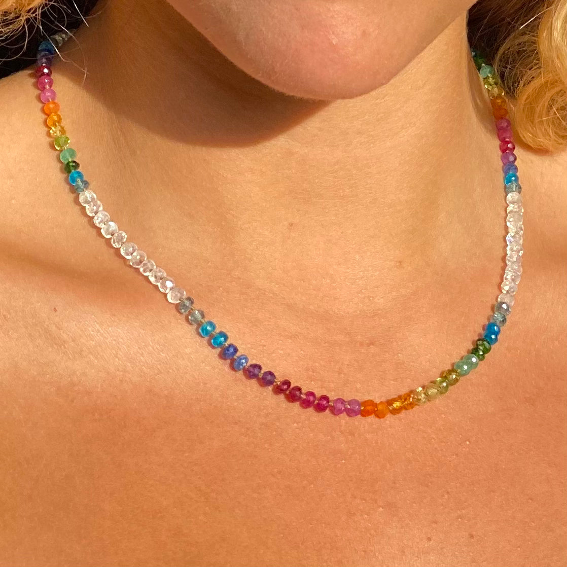 Moonstone Short Rainbow Lei