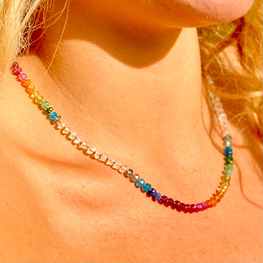 Moonstone Short Rainbow Lei