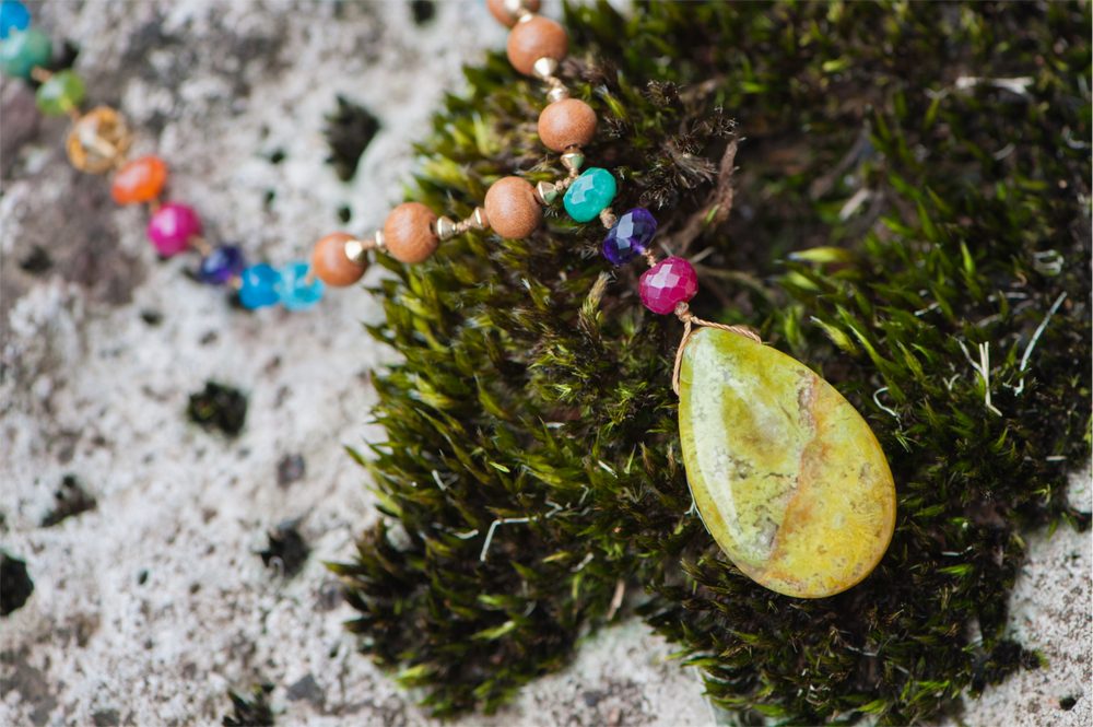 Green Opal Mana Sandalwood Lei