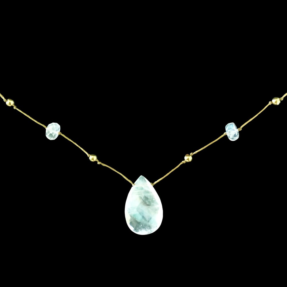 Moonstone Alohi Drop