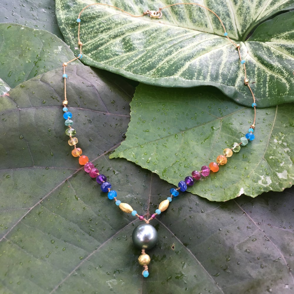 Tahitian Black Pearl & Gold Rainbow Mana