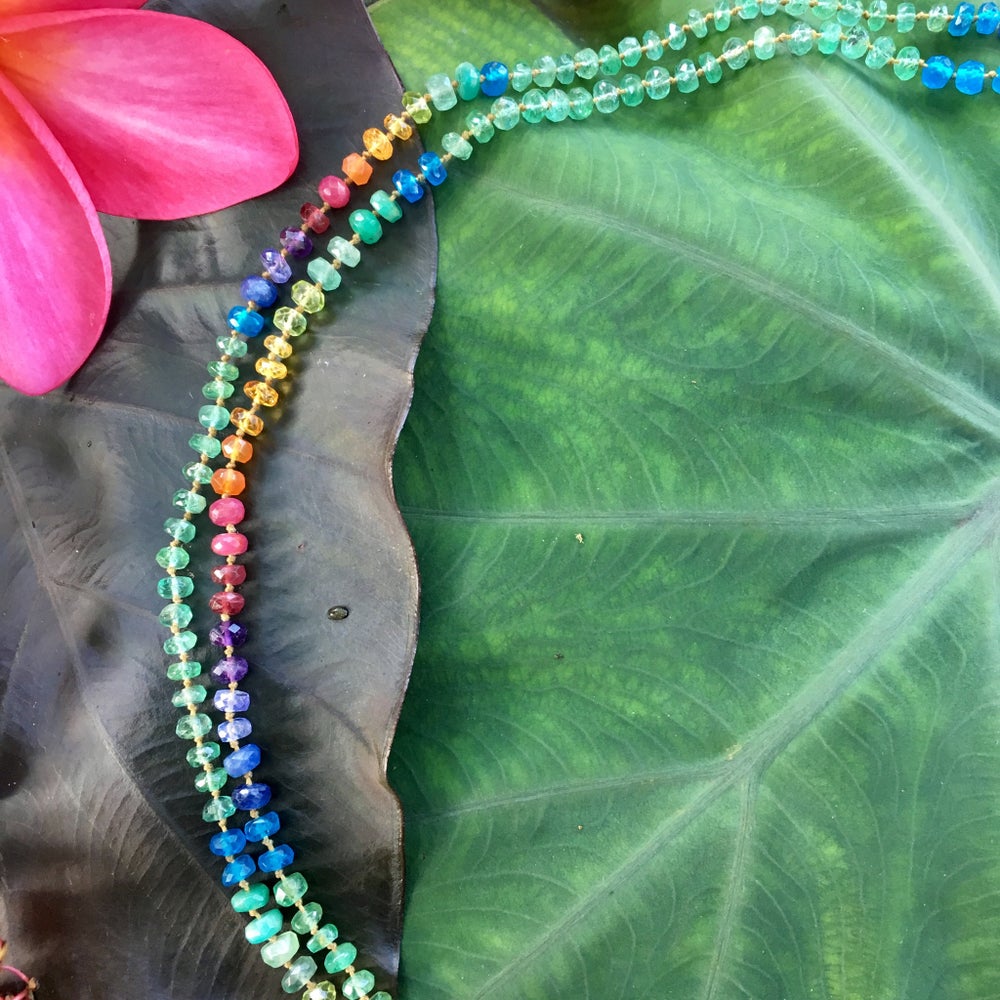 Zambian Emerald Rainbow Lei
