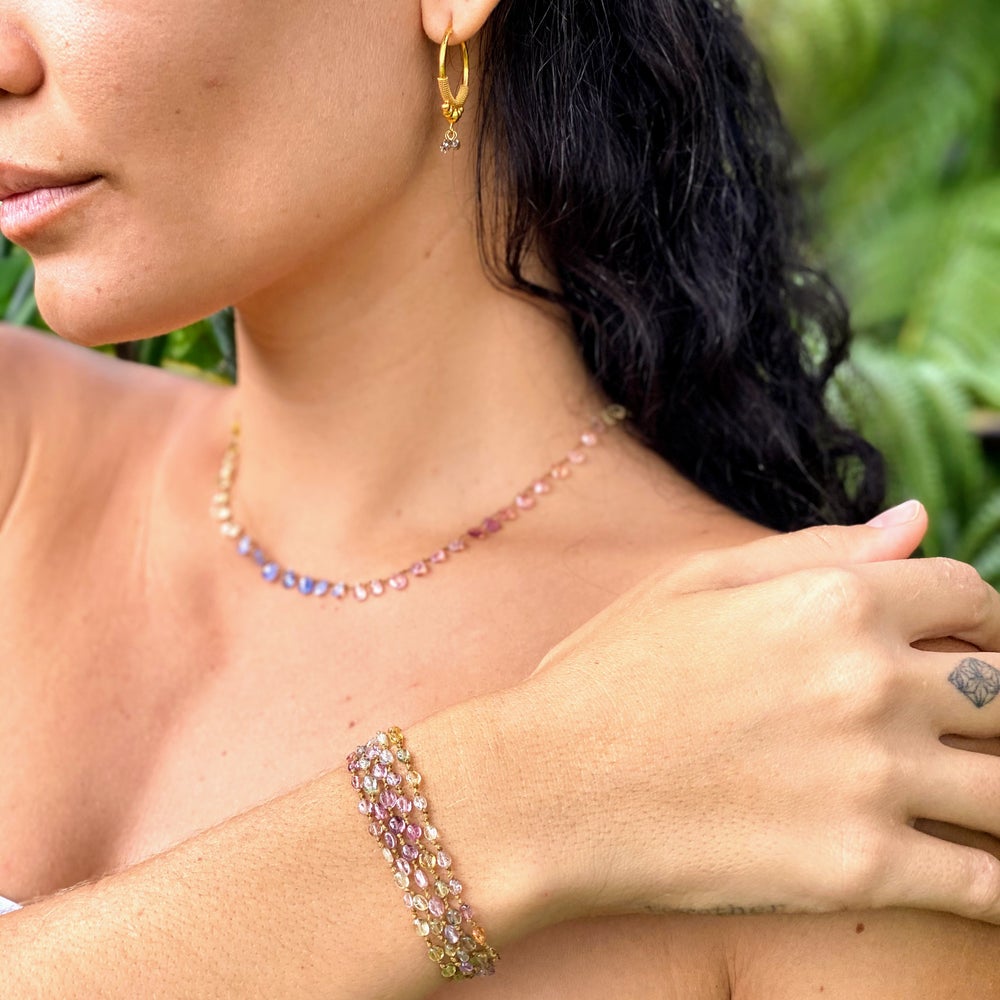 Pastel Sapphire Smooth Oval Lei
