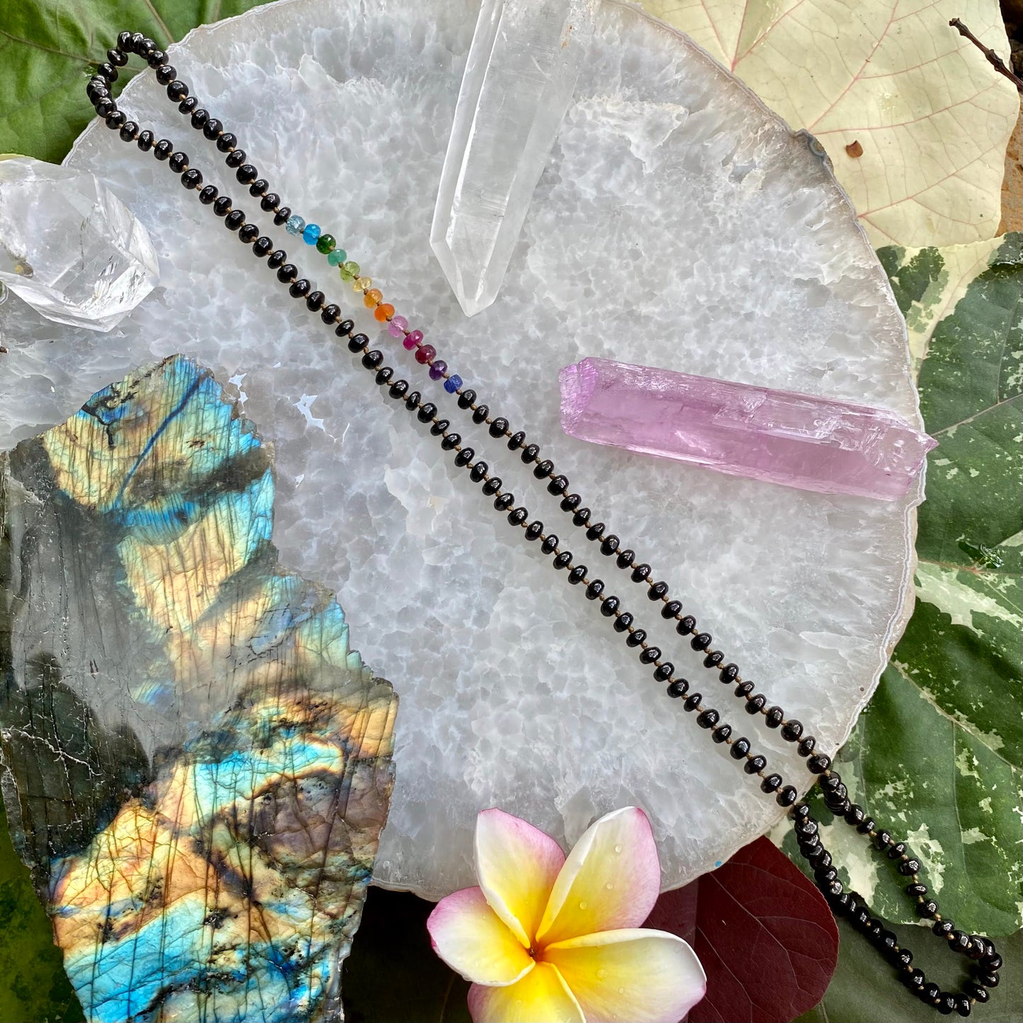 Shungite Kāne