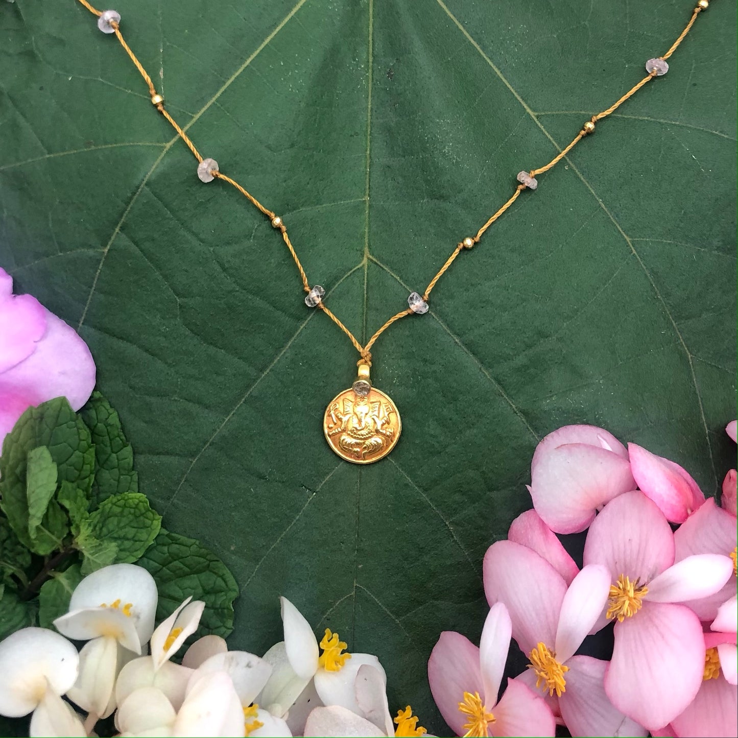 Gold Ganesha with Diamond
