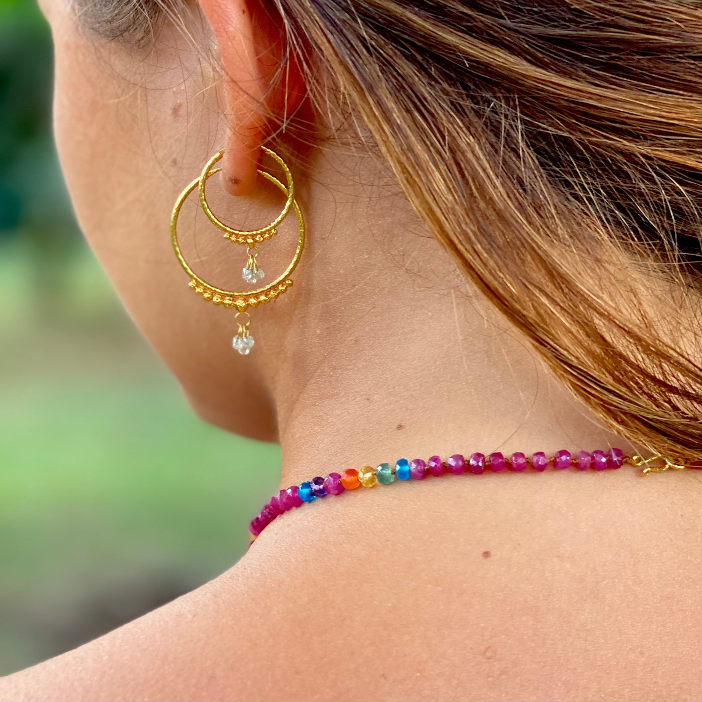 Fuchsia Ruby Choker Rainbow Lei