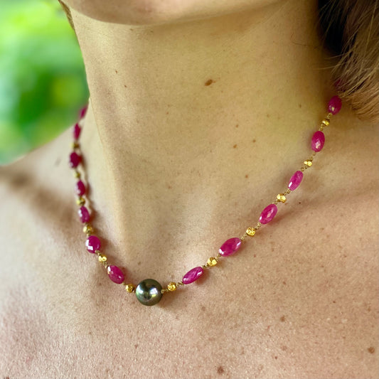 Pink Sapphire Choker with Tahitian Pearl & Gold