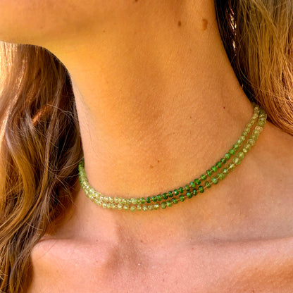 Shaded Tsavorite Lei