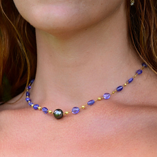 Tanzanite Necklet with Tahitian Pearl & Gold