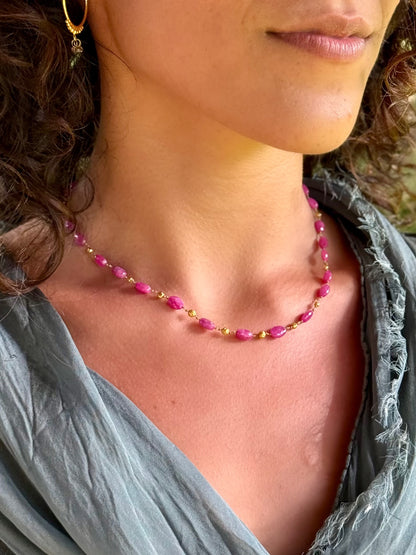 Pink Sapphire Ovals & Gold Necklet