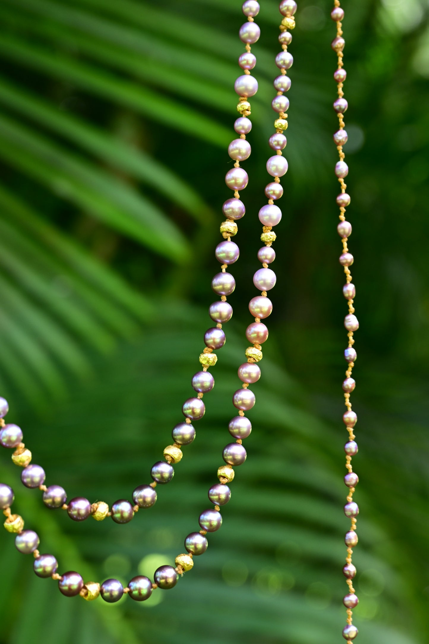 Shaded Purple Pearls & Gold Necklet