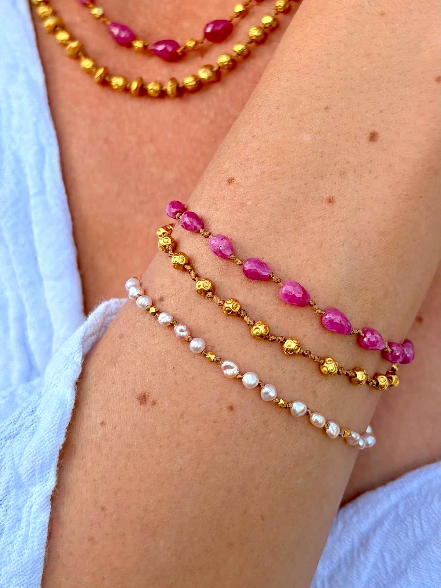 Pink Pearls & Gold Bracelet