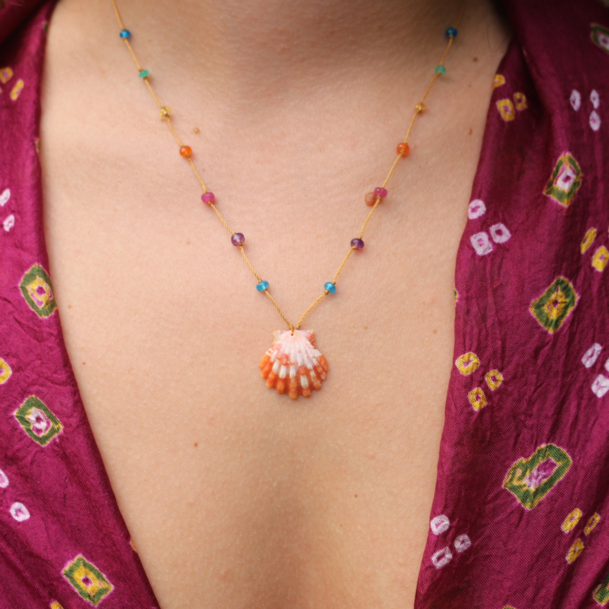 Sunrise Shell Rainbow Drop – Amalia