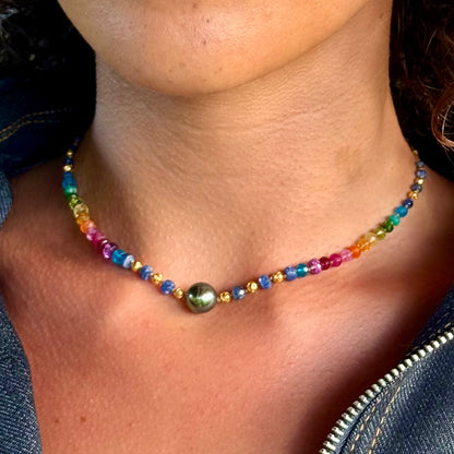 Floating Tahitian Pearl with Blue Sapphire Rainbow Mana