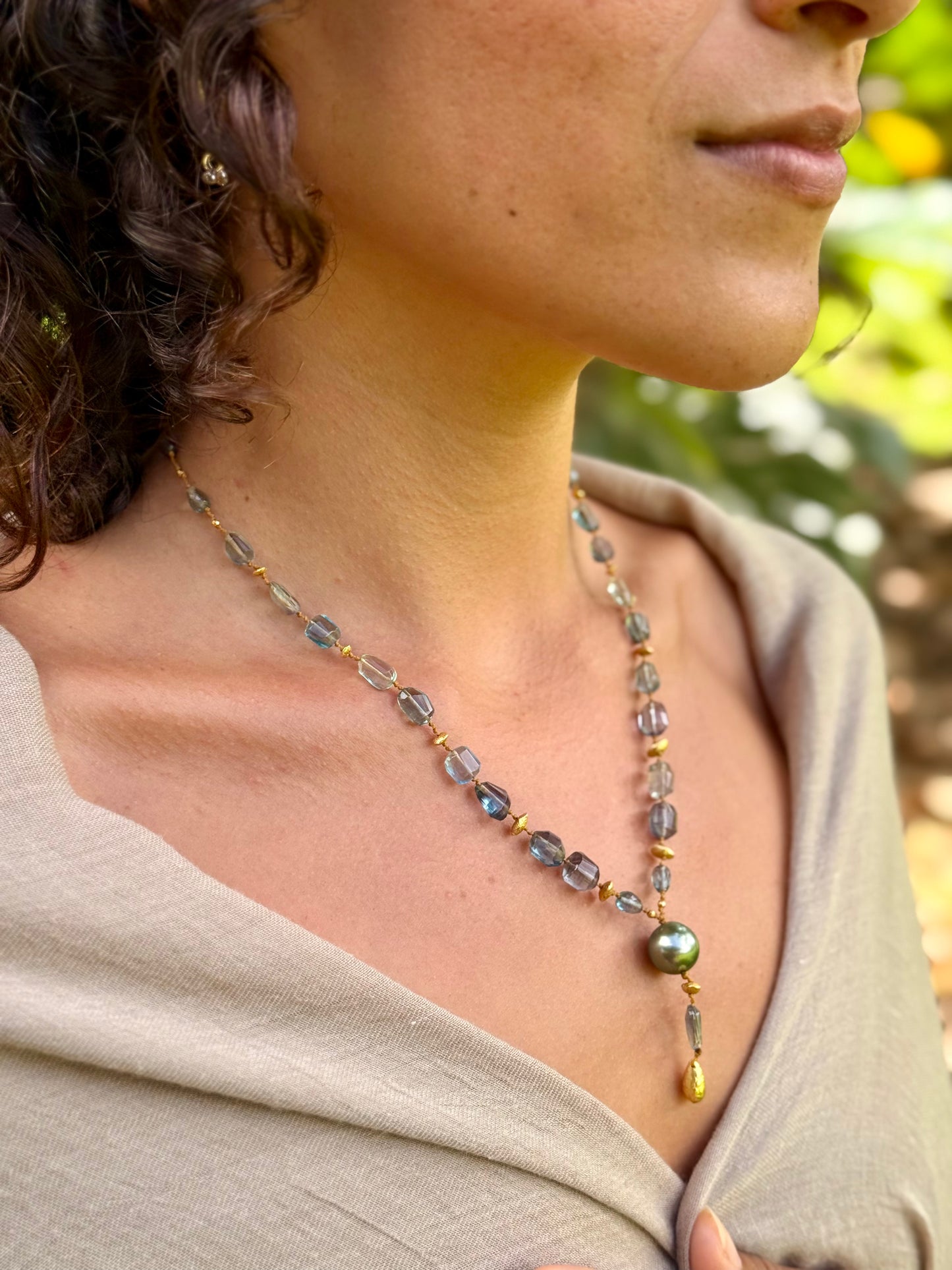 Teal Fluorite and Tahitian Pearl Kulu Nani