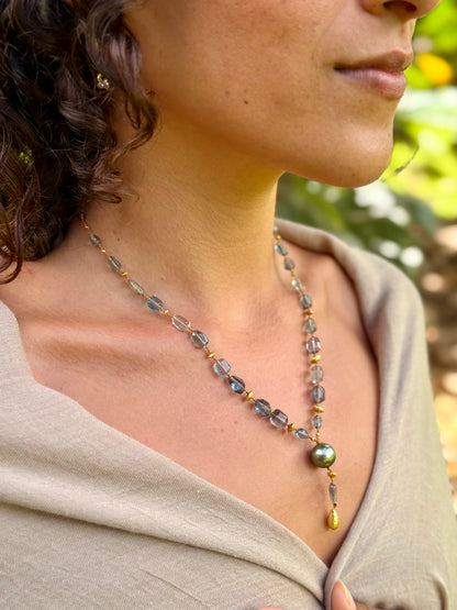Teal Fluorite and Tahitian Pearl Kulu Nani