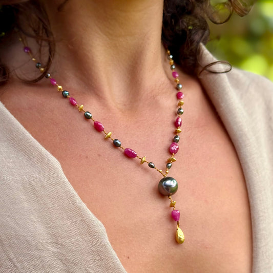 Pink Sapphire and Tahitian Pearl Kulu Nani