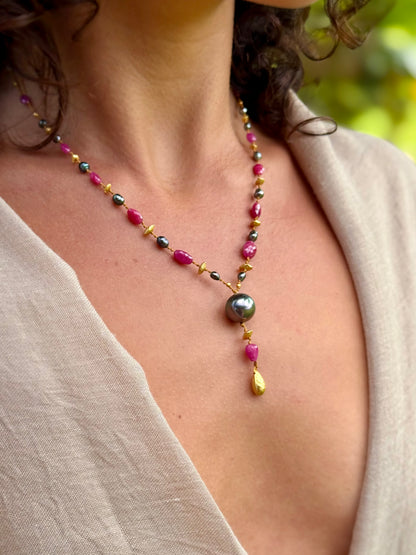 Pink Sapphire and Tahitian Pearl Kulu Nani