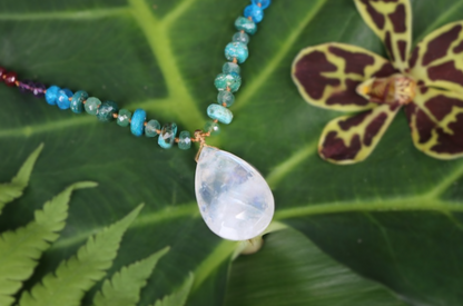 Moonstone with Opalina and Emerald Rainbow Mana