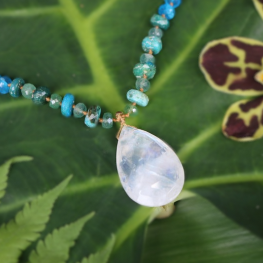 Moonstone with Opalina and Emerald Rainbow Mana