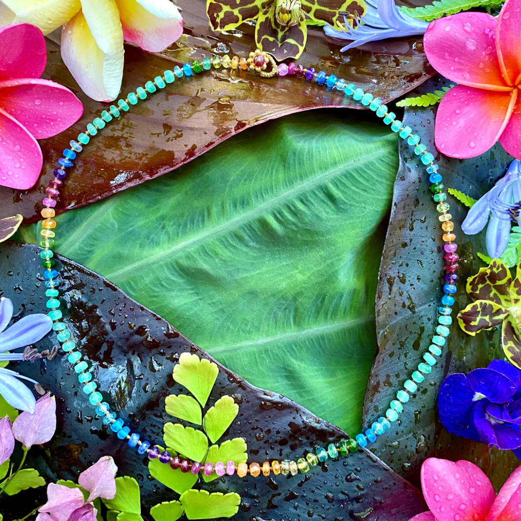 Colombian Emerald Rainbow Lei