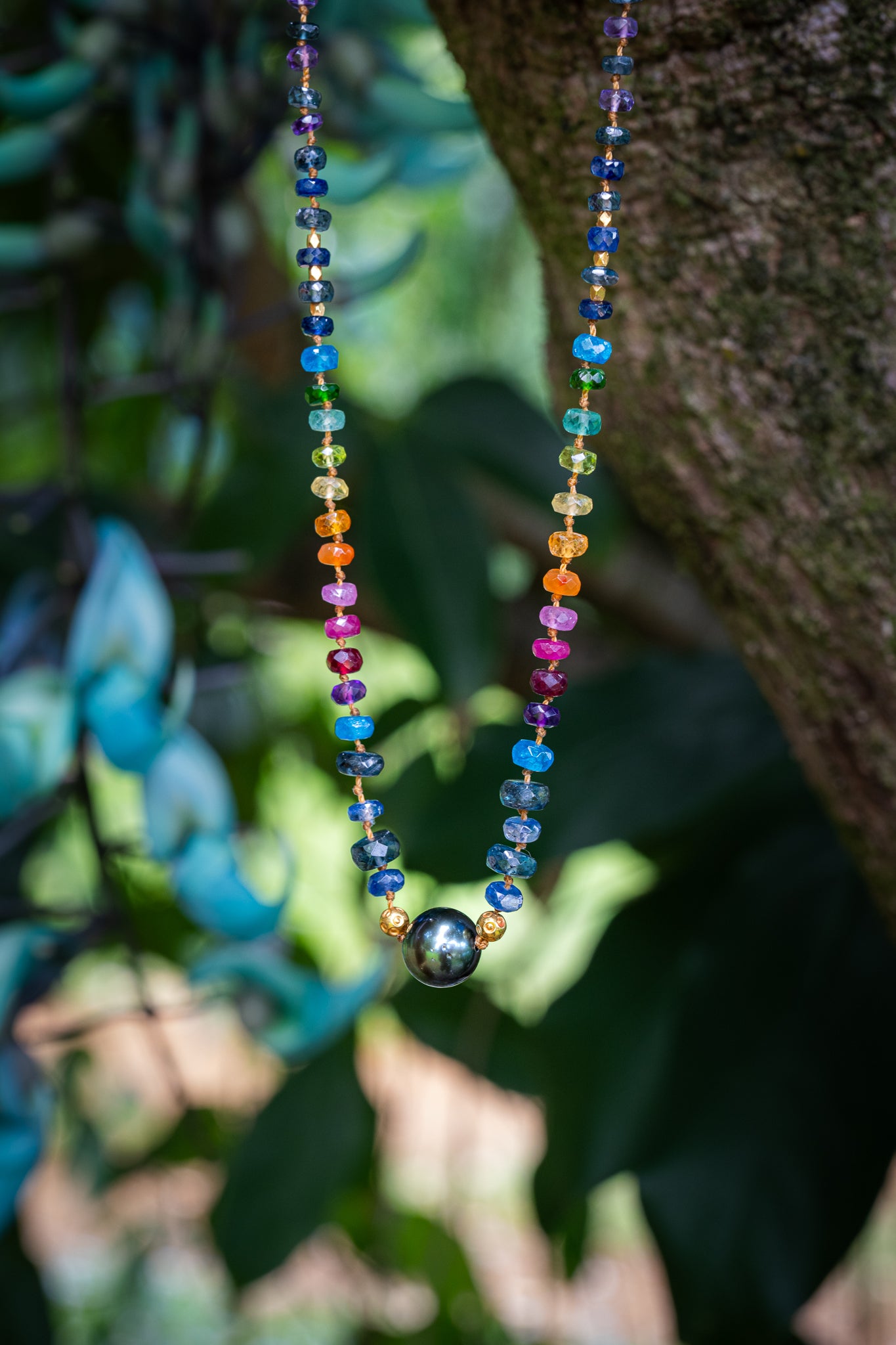 Floating Tahitian Pearl Ocean Rainbow Mana