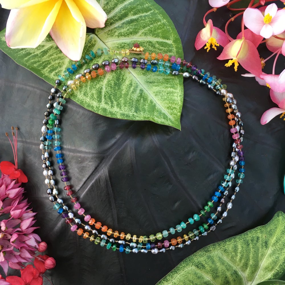 Tahitian Keshi Pearl Rainbow Lei