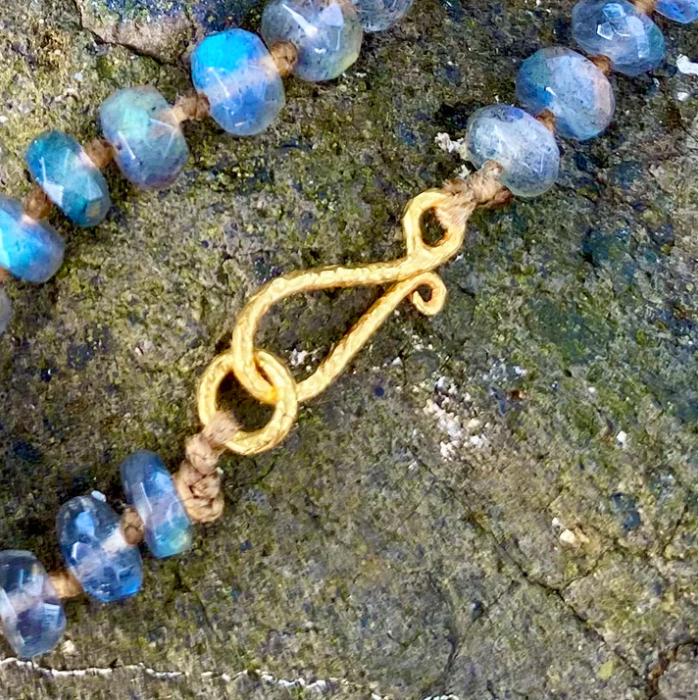 Blue Kyanite Kāne